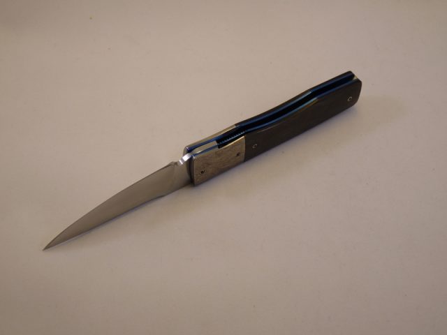 05-01 Carbon Fiber folder