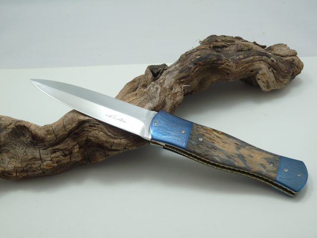 10-01 Dagger Blue Birch - Willy De Man